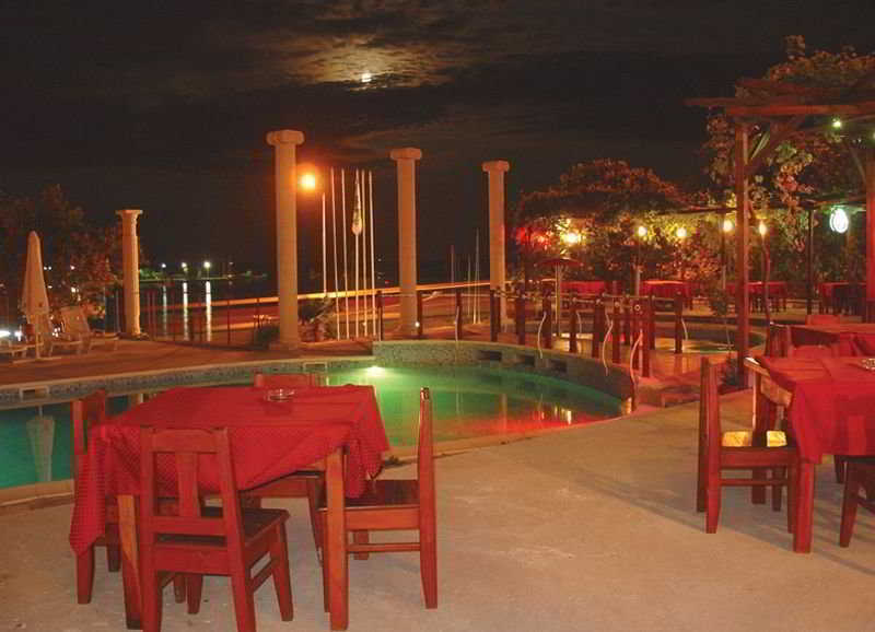 Menabria Nessebar Hotel Buitenkant foto